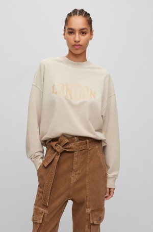 Sudaderas Hugo Boss Relaxed-fit Stretch-cotton With City-name Artwork Mujer Beige | 12975-LJZY