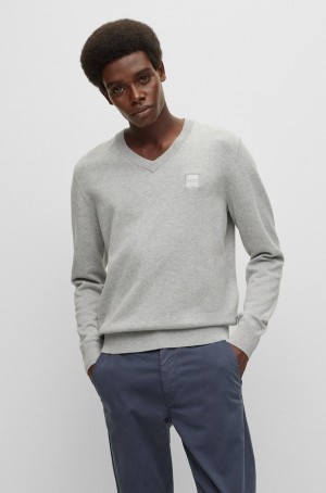 Suéteres Hugo Boss Algodon-cashmere Regular-fit With Logo Patch Hombre Grises Claro | 73149-TPYZ