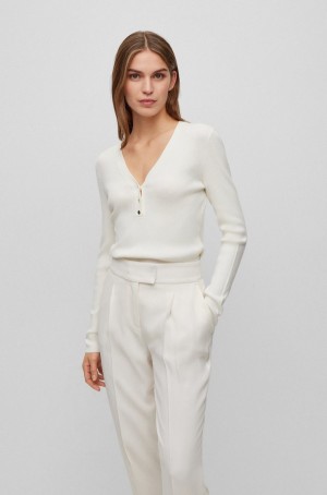 Suéteres Hugo Boss V-neck Acanalado With Hardware-button Placket Mujer Blancos | 86519-LCKU